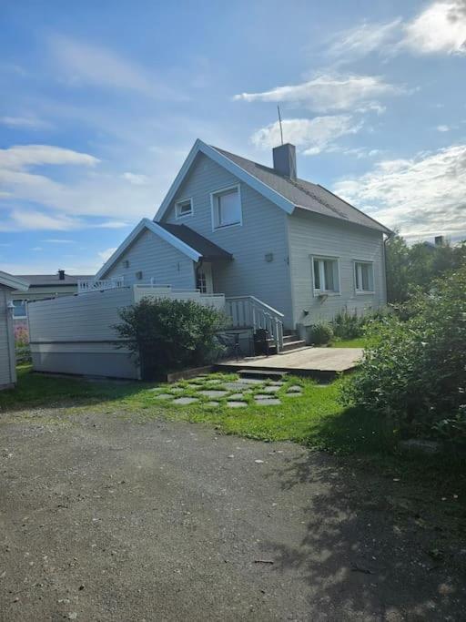 House Near Reisa National Park, Aurora And The Midnight Sun Hébergement de vacances *